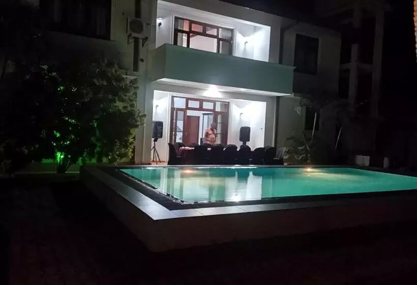 ペンション Vila