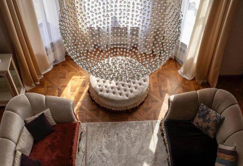 پانسیون Qazaq Qonaq Yi