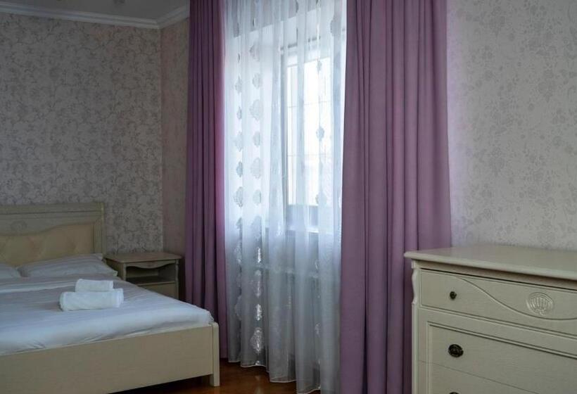 پانسیون Qazaq Qonaq Yi