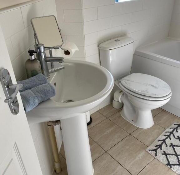 بنسيون Radiant Guest House