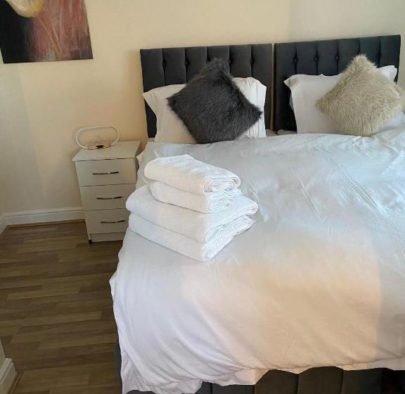 بنسيون Radiant Guest House