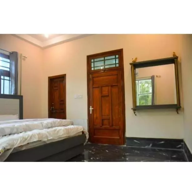 پانسیون Swat Hilltop Resort