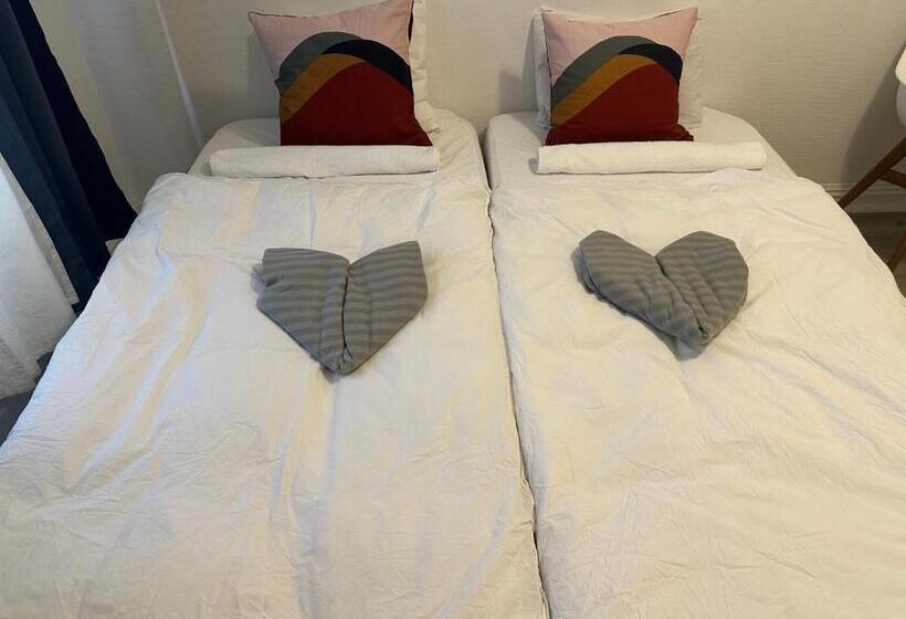 פנסיון The Regent Suites