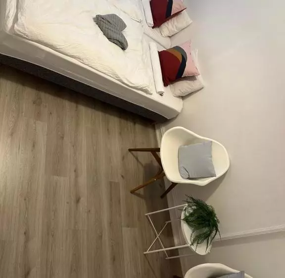 ペンション The Regent Suites
