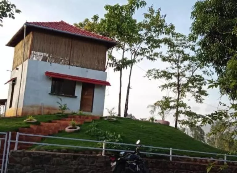 Lomakeskus Mountain View Farm & Camping Pali