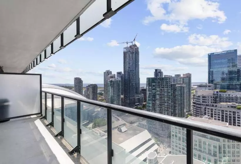 Executive Suite Lakeview Free Parking
