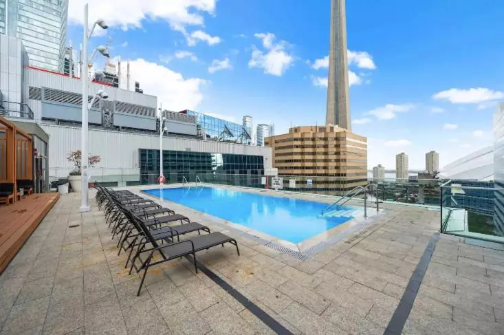 Executive Suite Lakeview Free Parking