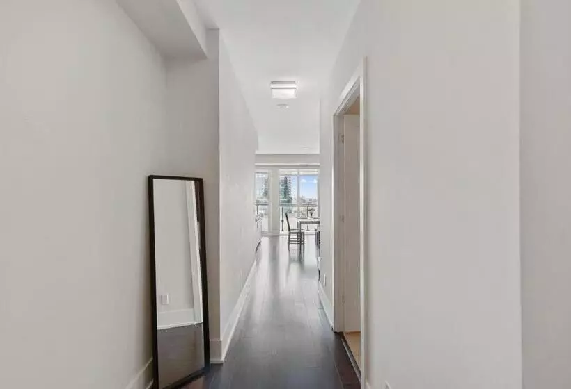 Executive Suite Lakeview Free Parking