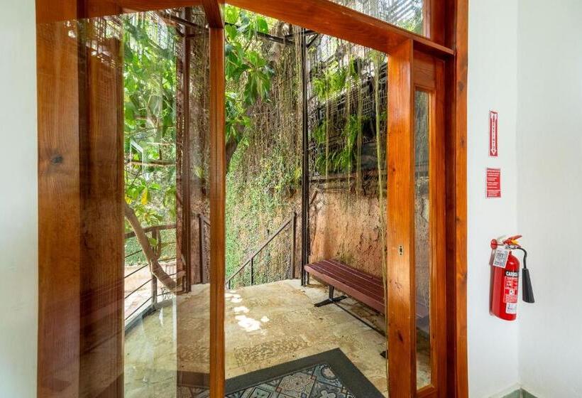 هتل Empyrean Art Deco