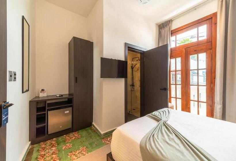 هتل Empyrean Art Deco