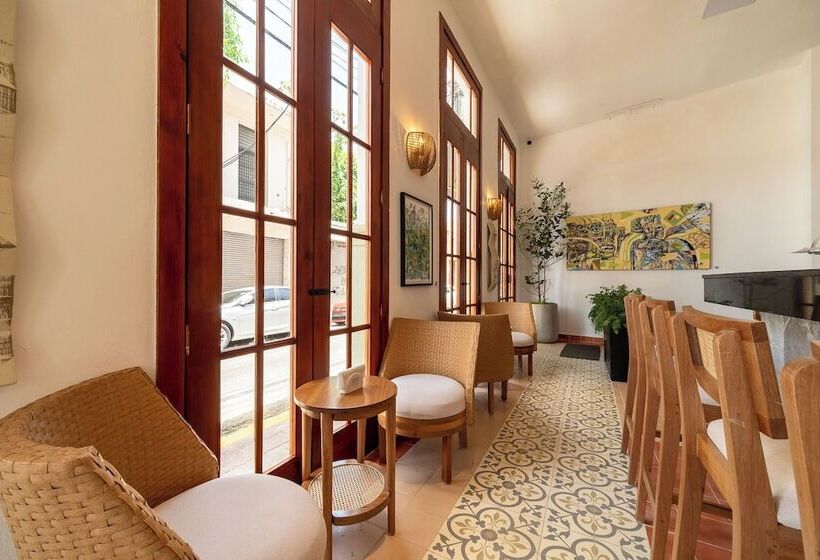 هتل Empyrean Art Deco