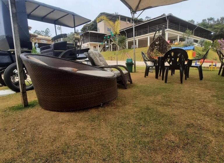 فندق Fazenda Recanto