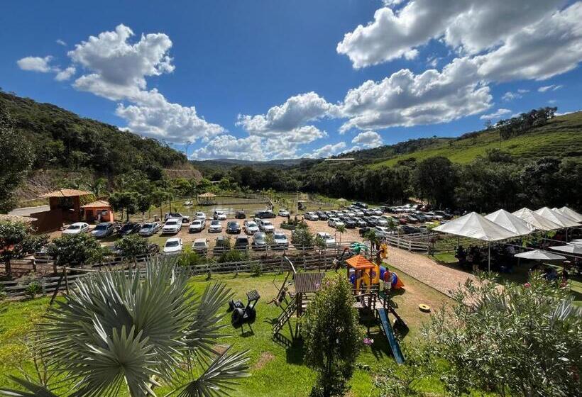 فندق Fazenda Recanto