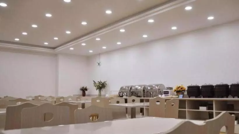 ホテル Greentree Inn Haixi Geermu Southern Suburbs Express