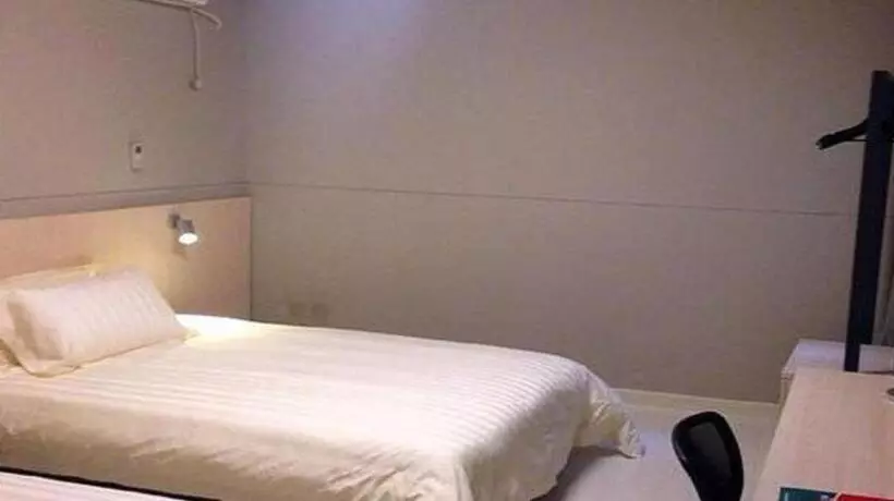 ホテル Jinjiang Inn Ningbo Airport Outlets Plaza
