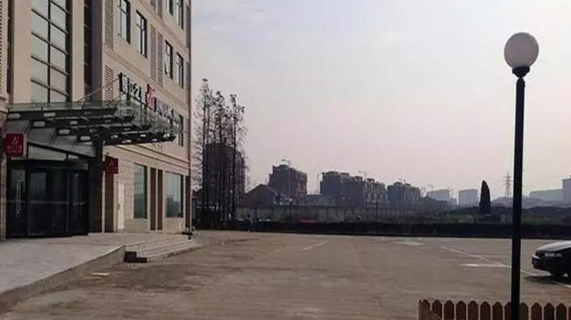 ホテル Jinjiang Inn Ningbo Airport Outlets Plaza
