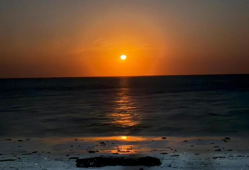 호텔 Juana Ocean Villas