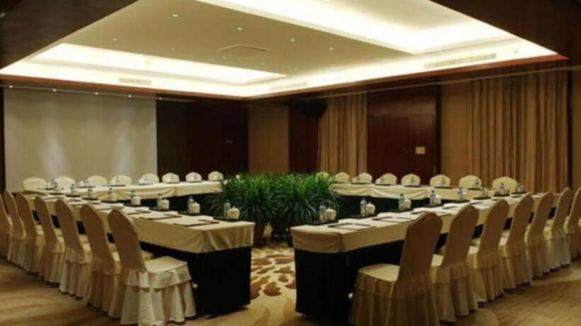 Hotel Yiwu Shinsun International