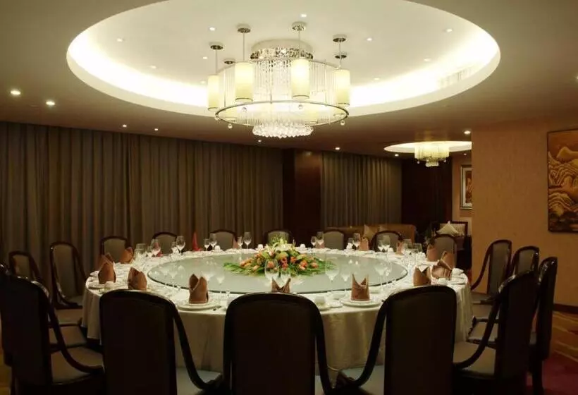 Hotelli Yiwu Shinsun International