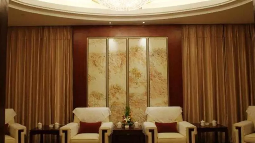 Hotelli Yiwu Shinsun International