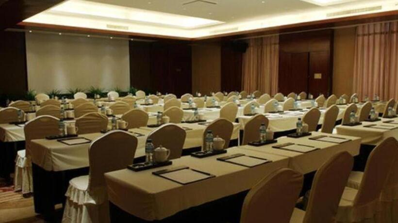 Hotel Yiwu Shinsun International