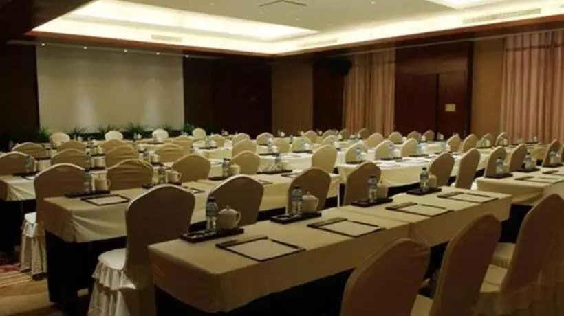 Hotelli Yiwu Shinsun International