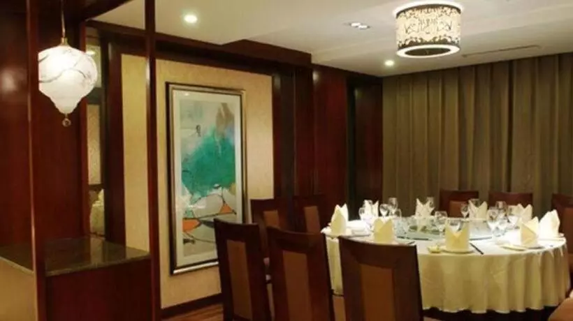 Hotelli Yiwu Shinsun International