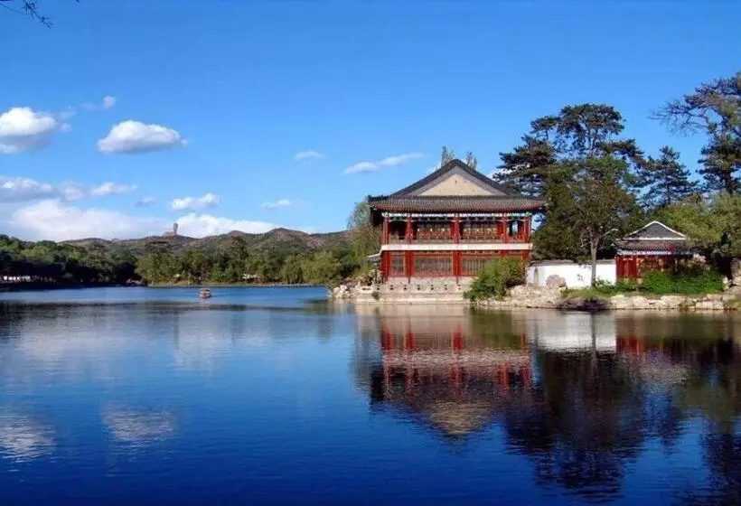 Lavande Hotel Chengde Mountain Resort Railway Station