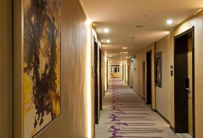 Lavande Hotel Chengde Mountain Resort Railway Station