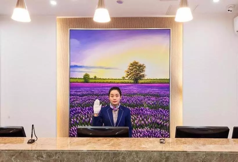 Lavande Hotel Chengde Mountain Resort Railway Station