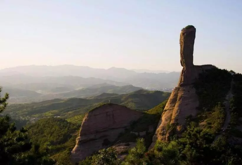 Lavande Hotel Chengde Mountain Resort Railway Station
