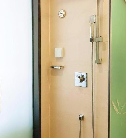 Lavande Hotel Chengde Mountain Resort Railway Station