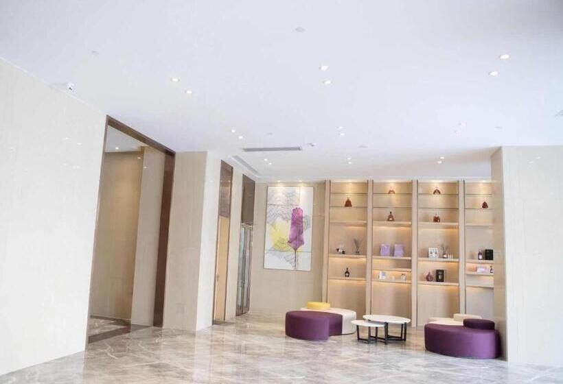 Lavande Hotel Shenzhen North Station Huawei Gangtou Metro Station