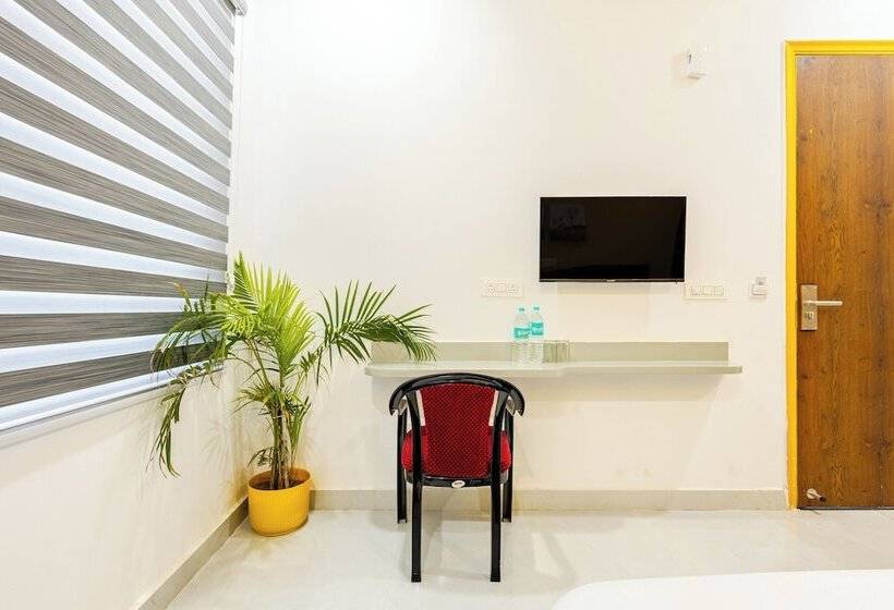 Lime Tree Hotel Genpact Vatika Chowk