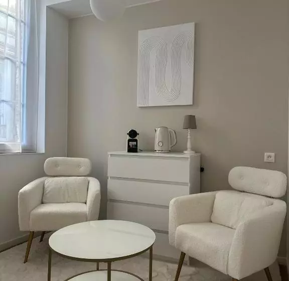 Majatalo Maison Des Ambans Chambres D Hotes Hypercentre 200m De La Gare Et Petit Dejeuner Inclus