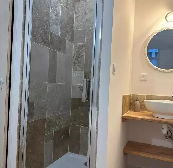 Majatalo Maison Des Ambans Chambres D Hotes Hypercentre 200m De La Gare Et Petit Dejeuner Inclus