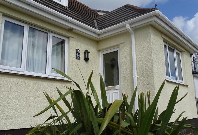 بنسيون Tidal Heights