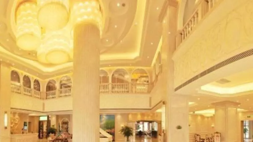 Vienna International Hotel Bazhong East Gate