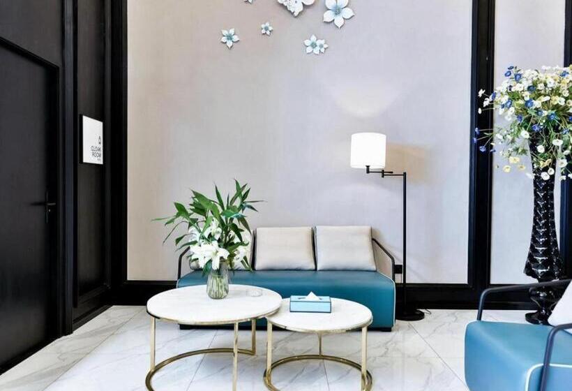 Xana Hotelle Chengdu Pidu Longhushu Xintianjie Technical College