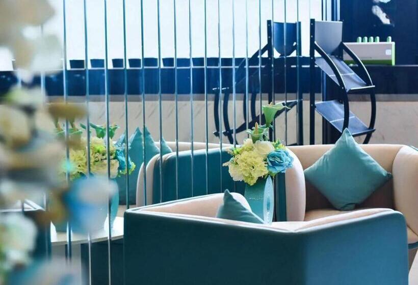 Xana Hotelle Chengdu Pidu Longhushu Xintianjie Technical College