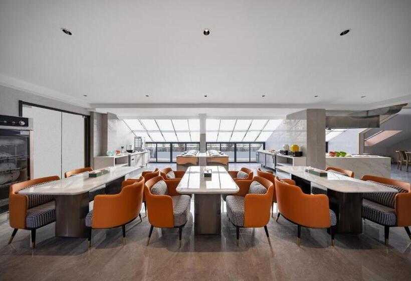 万悦国际酒店机场火车站店