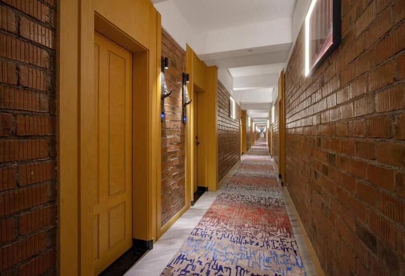 万悦国际酒店机场火车站店