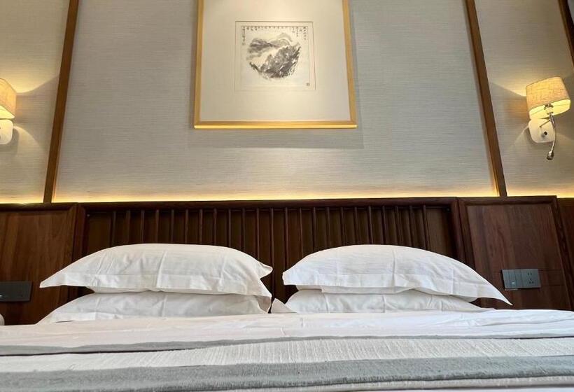 Bed & Breakfast 登封嵩山居精品民宿