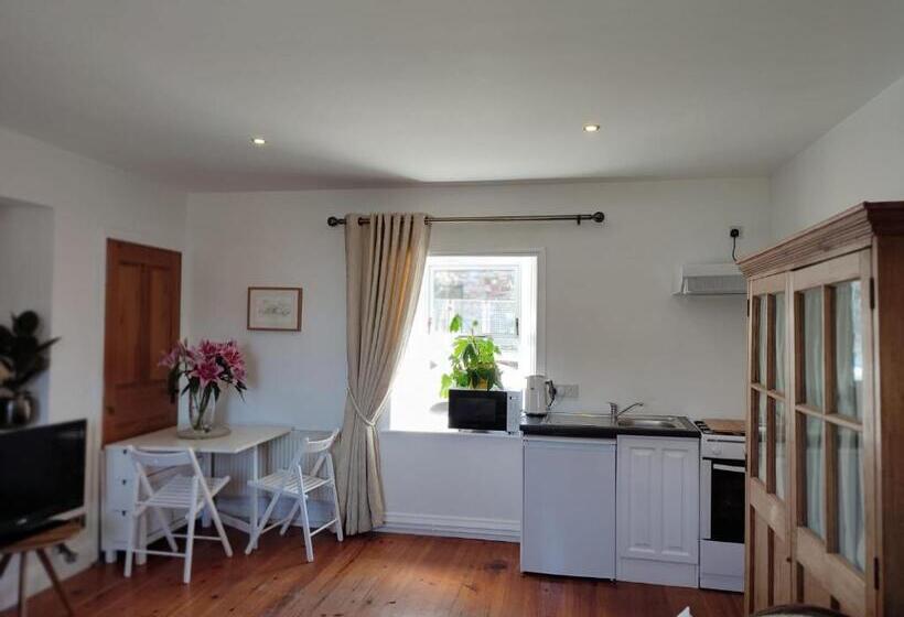 مبيت وإفطار Carney House