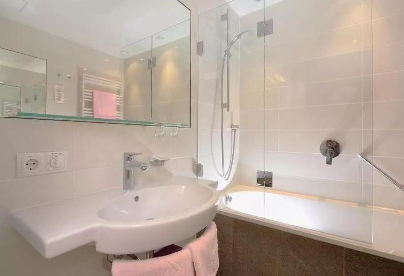 ベッドアンドブレックファースト Garni Concordia