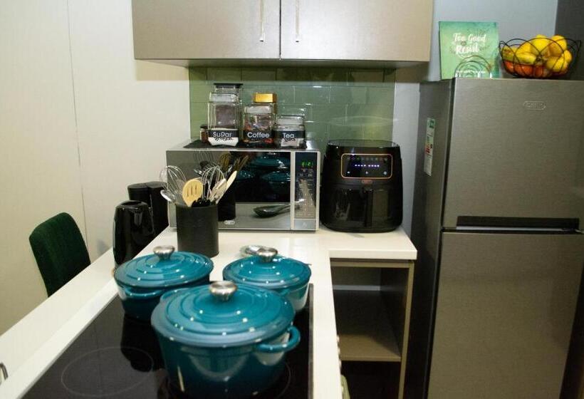 تختخواب و صبحانه Shomer Merensky Apartment