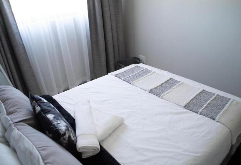 تختخواب و صبحانه Shomer Merensky Apartment