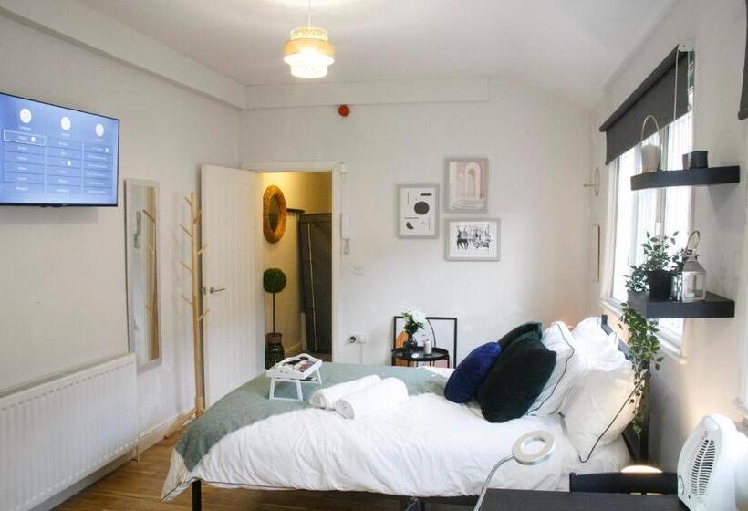 Fortunae City Center Ensuite Apartments