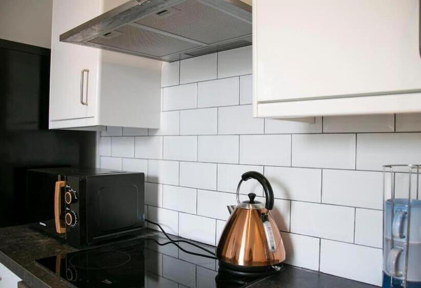 Fortunae City Center Ensuite Apartments