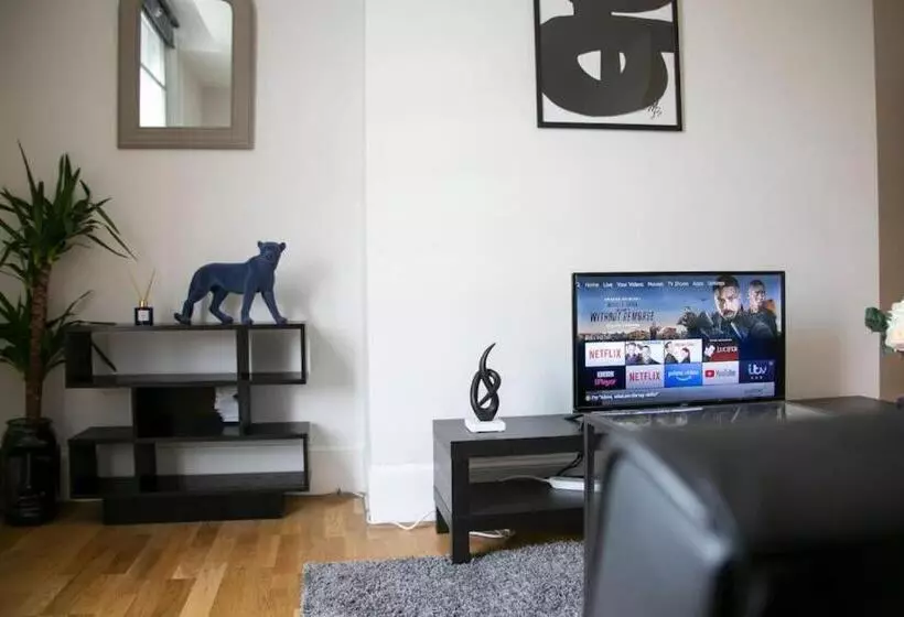 Fortunae City Center Ensuite Apartments
